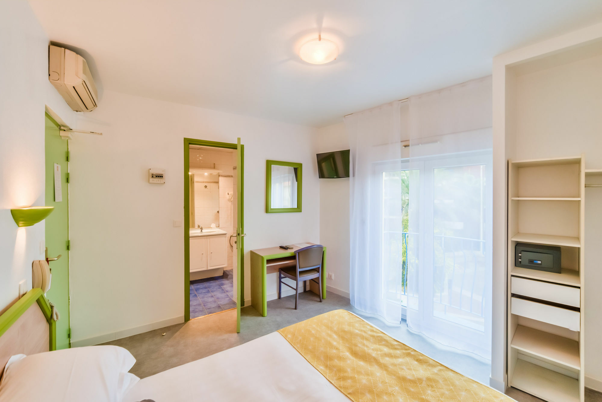 Hotel Provencal Saint-Raphaël Buitenkant foto