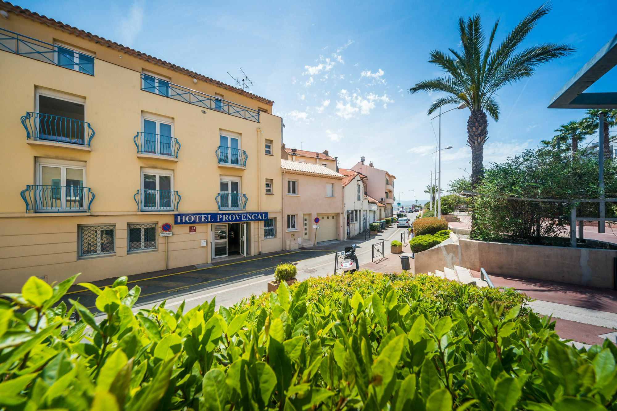 Hotel Provencal Saint-Raphaël Buitenkant foto